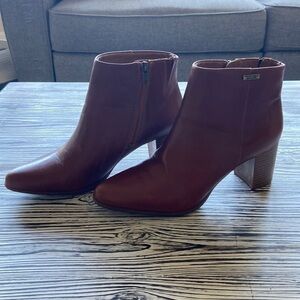 Rockport- brown heeled ankle boots- ladies size 10
